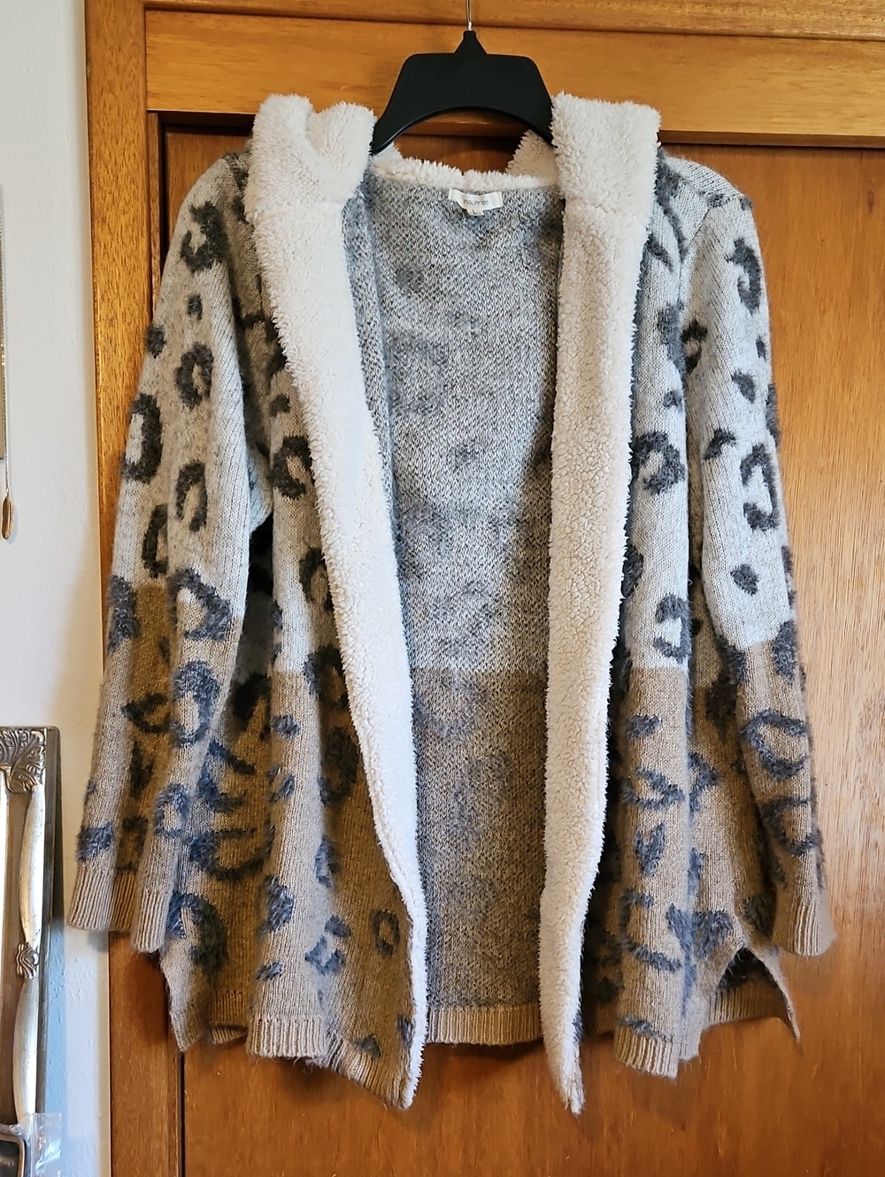 Maurice's Hooded Sweater Sz Large